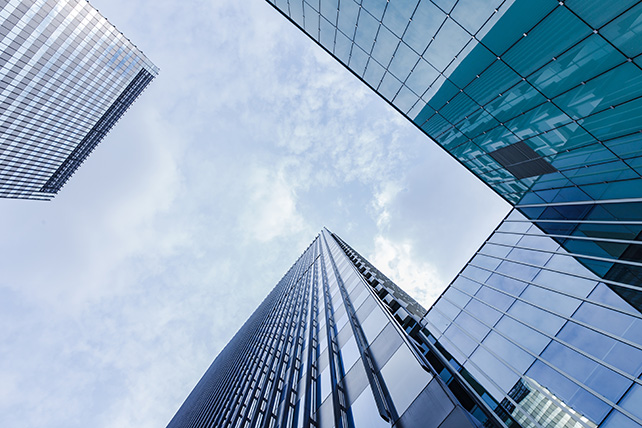 寶雞巨偉鈦業(yè)主營(yíng)產(chǎn)品有鈦合金鍛件,鈦合金棒,鈦合金加工件,鈦合金異形件,鈦靶,鉻靶,鋯靶,3D打印制粉鈦棒,鈦合金餅,鈦合金法蘭,鈦環(huán),鈦合金螺絲,鈦合金管,鈦合金方塊,TC4鈦合金鍛件,TC11鈦合金鍛件,TA15鈦合金鍛件,TC4鈦合金棒,TC11鈦合金棒,TC4鈦合金加工件,TA2鈦合金加工件,TC4鈦合金異形件,TA2鈦合金異形件,鈦靶材,鉻靶材,鋯靶材,TC4 3D打印制粉鈦棒,TA1 3D打印制粉鈦棒,TC4鈦合金餅,TC11鈦合金餅,TA15鈦合金餅,TC4鈦法蘭,TC11鈦法蘭,TA2鈦法蘭,TC4鈦合金環(huán),TC11鈦合金環(huán),TA15鈦合金環(huán),TC4鈦合金螺絲,TA2鈦合金螺絲,TC11鈦合金管,TA15鈦合金管,TC11鈦合金方塊,TC4鈦合金方塊,TA2鈦合金方塊,規(guī)格齊全，庫(kù)存充足